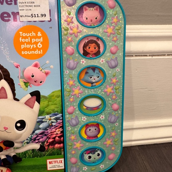 Gabby's Dollhouse Flower Friends Hardcover Board Sound Book Girls Kids Toddler - Picture 3 of 5